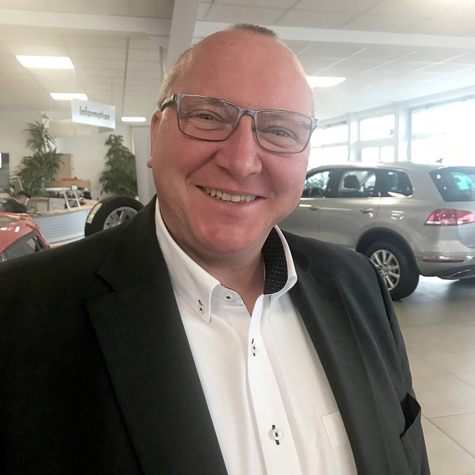 Hans-Peter Buerschaper, Verkaufsberater