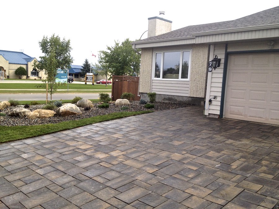 Winnipeg Landscaping Navaro Paving Stone