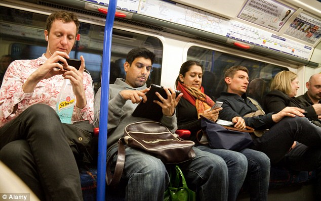 Social Gaming on the Tube