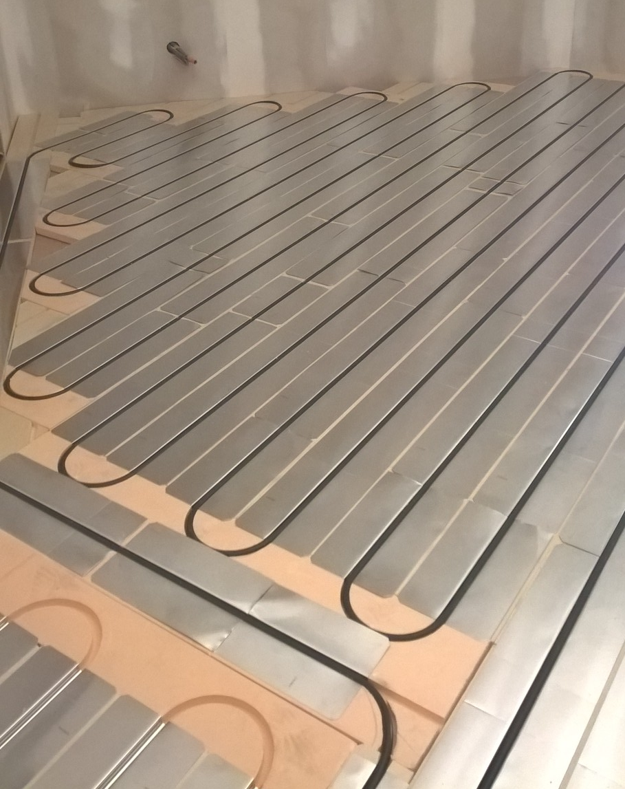 exemple de pose de surplancher dans la transformation des combles perdus