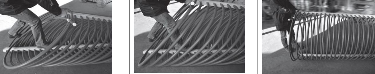 Déplier la spirale en prenant appui avec le pied sur le bois
