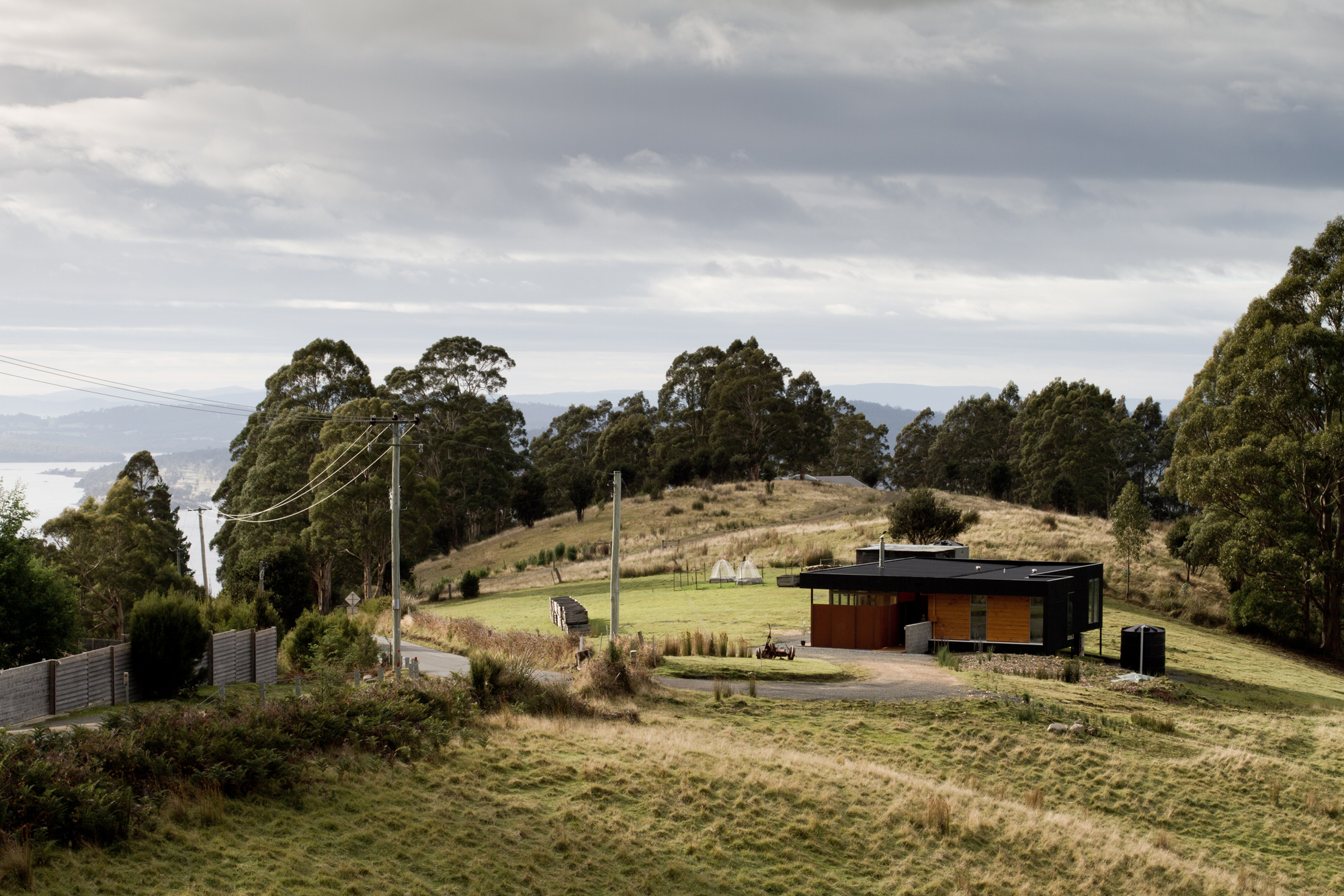 Woodbridge Hill House Projects by Cykel Architecture