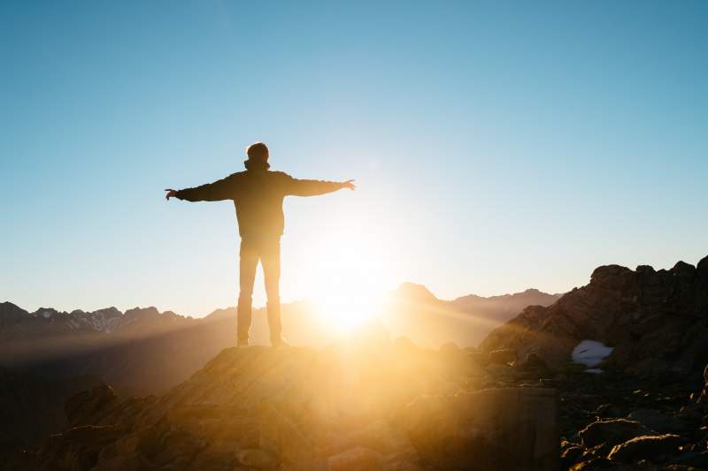 under30experiences-group-travel-blog-for-millennials-how-to-become-a-morning-person
