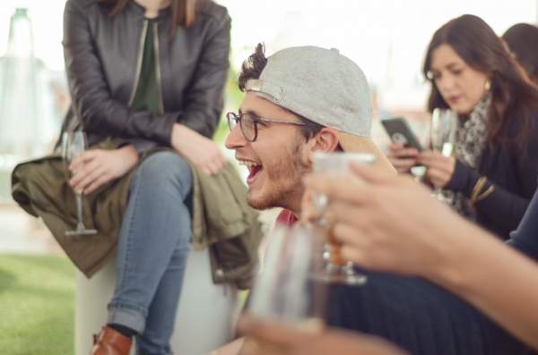 friends-laughing-with-wine