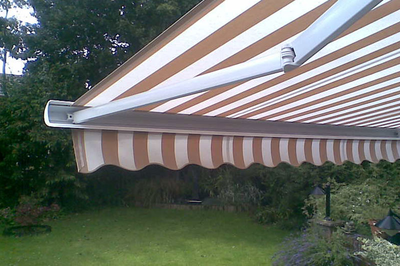 B-50 Compact Fully Enclose End Fix Cassette Awning