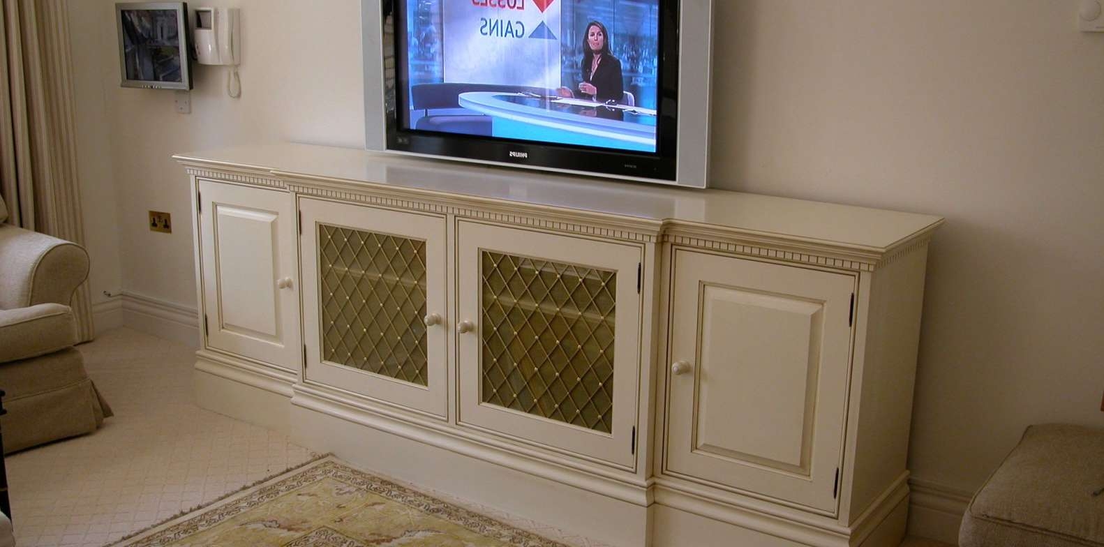 Radiator Cover Protecting Rising Heat From TV