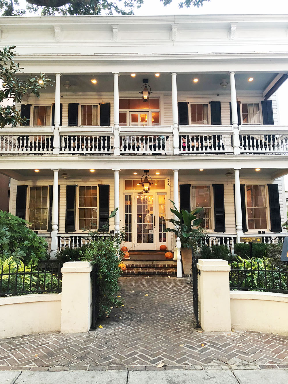 poogans porch charleston