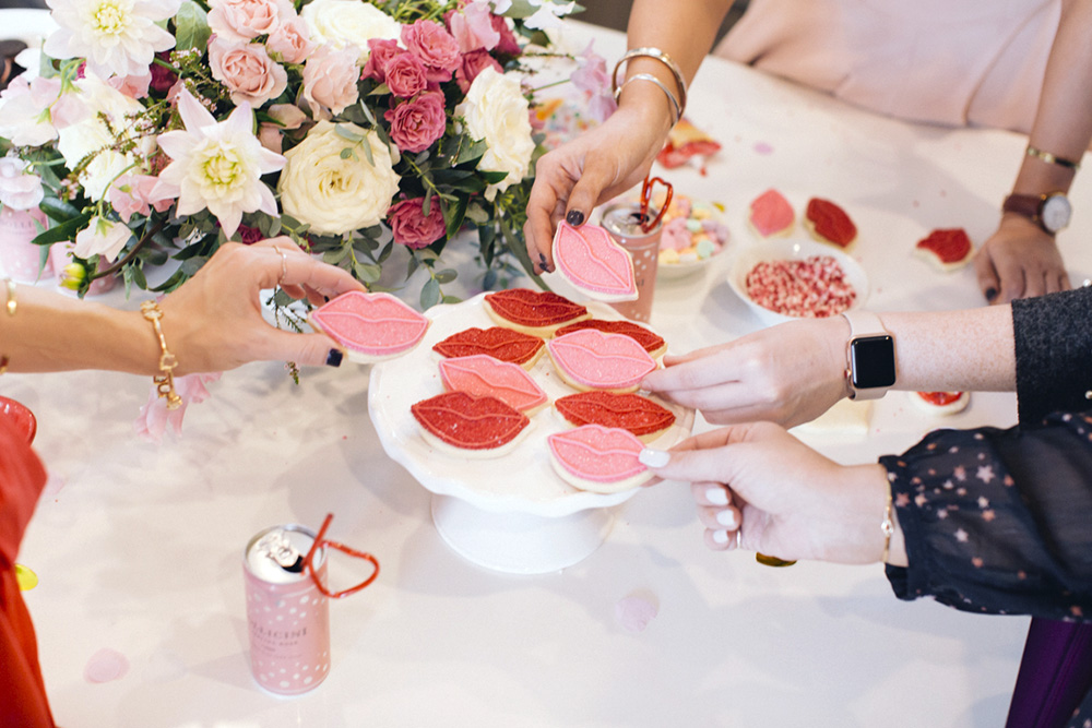 galentines