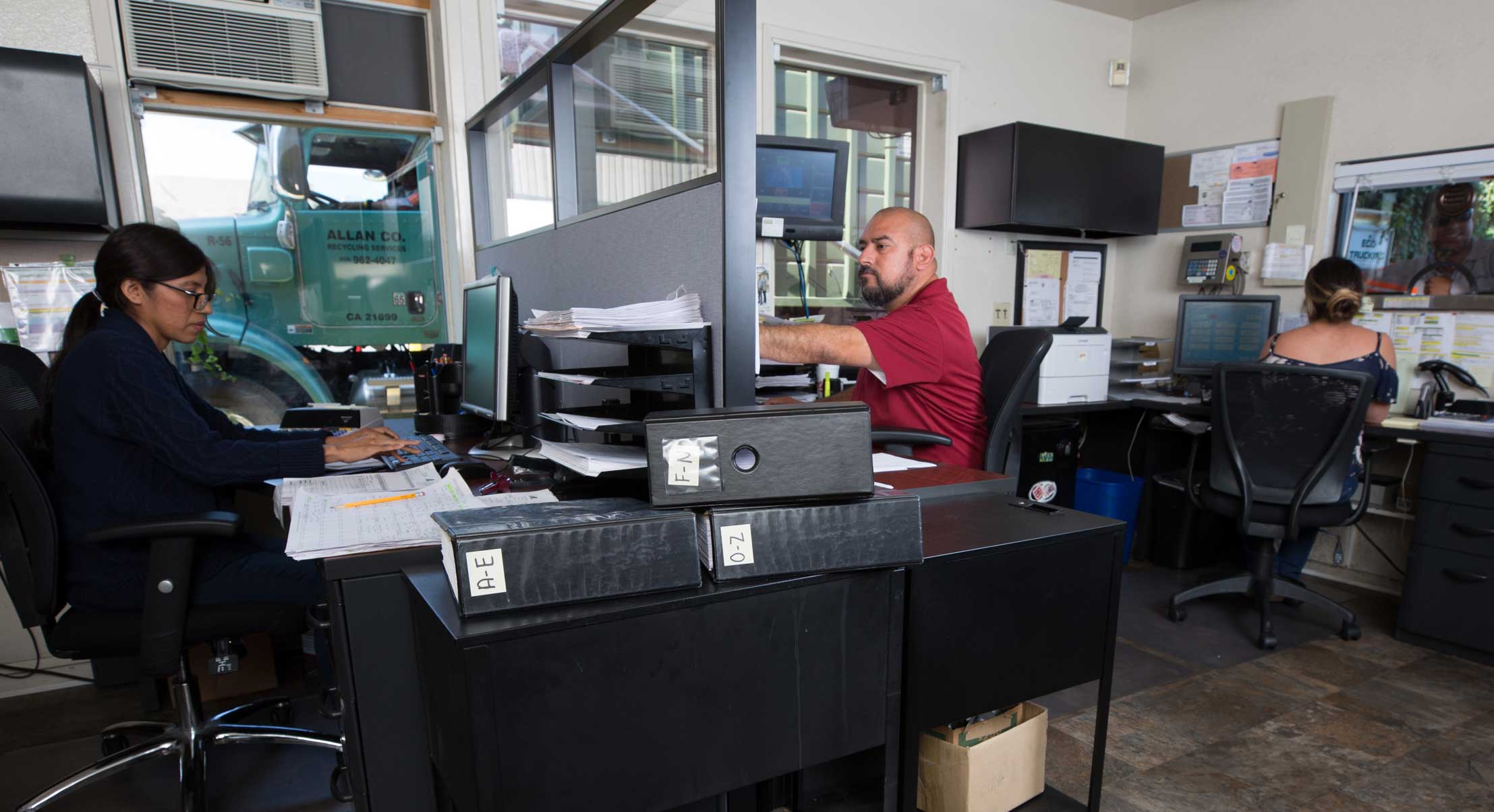 Allan Company Workers In An Office