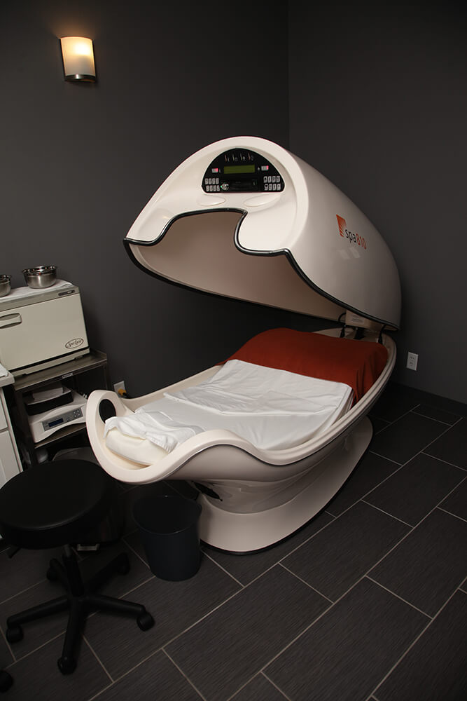 The facial rooms are equipped with spa810’s unique pods that can adjust from 80-180 degrees for your own personal dry sauna experience. (Photo: Marc Rains)