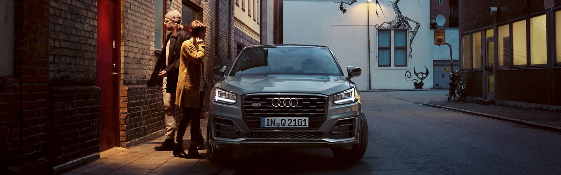 https://www.audi.de/content/dam/nemo/models/q2/q2/my-2019/1920-stage/1920x600_stage_AQ2_161025.jpg