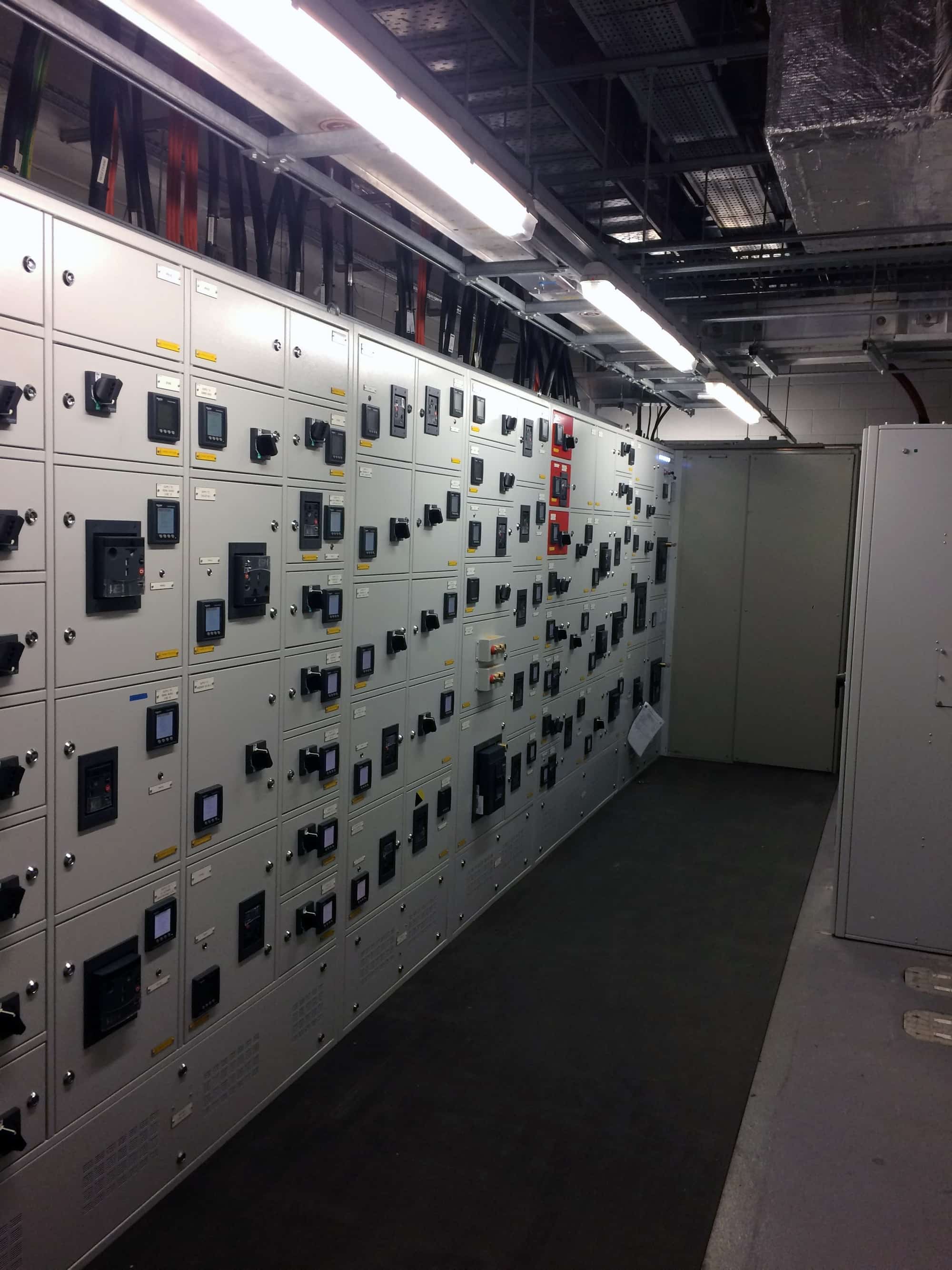 Mv circuit breaker testing picture