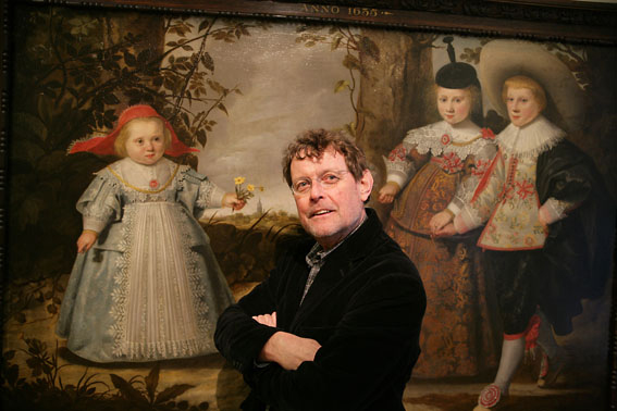 foto van Vincent Mentzel voor schilderij in Rijksmuseum