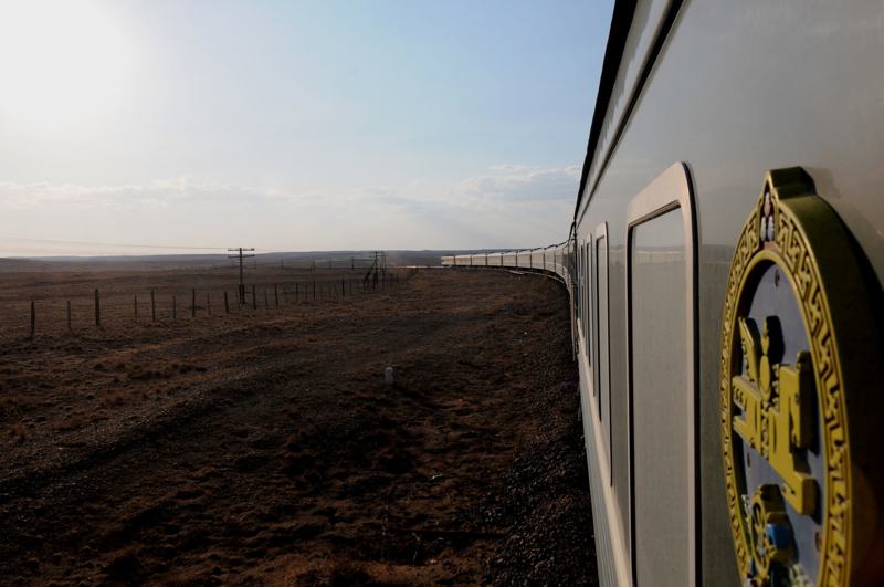 © Tom van der Leij | Mongolië, vanuit trein door Gobi