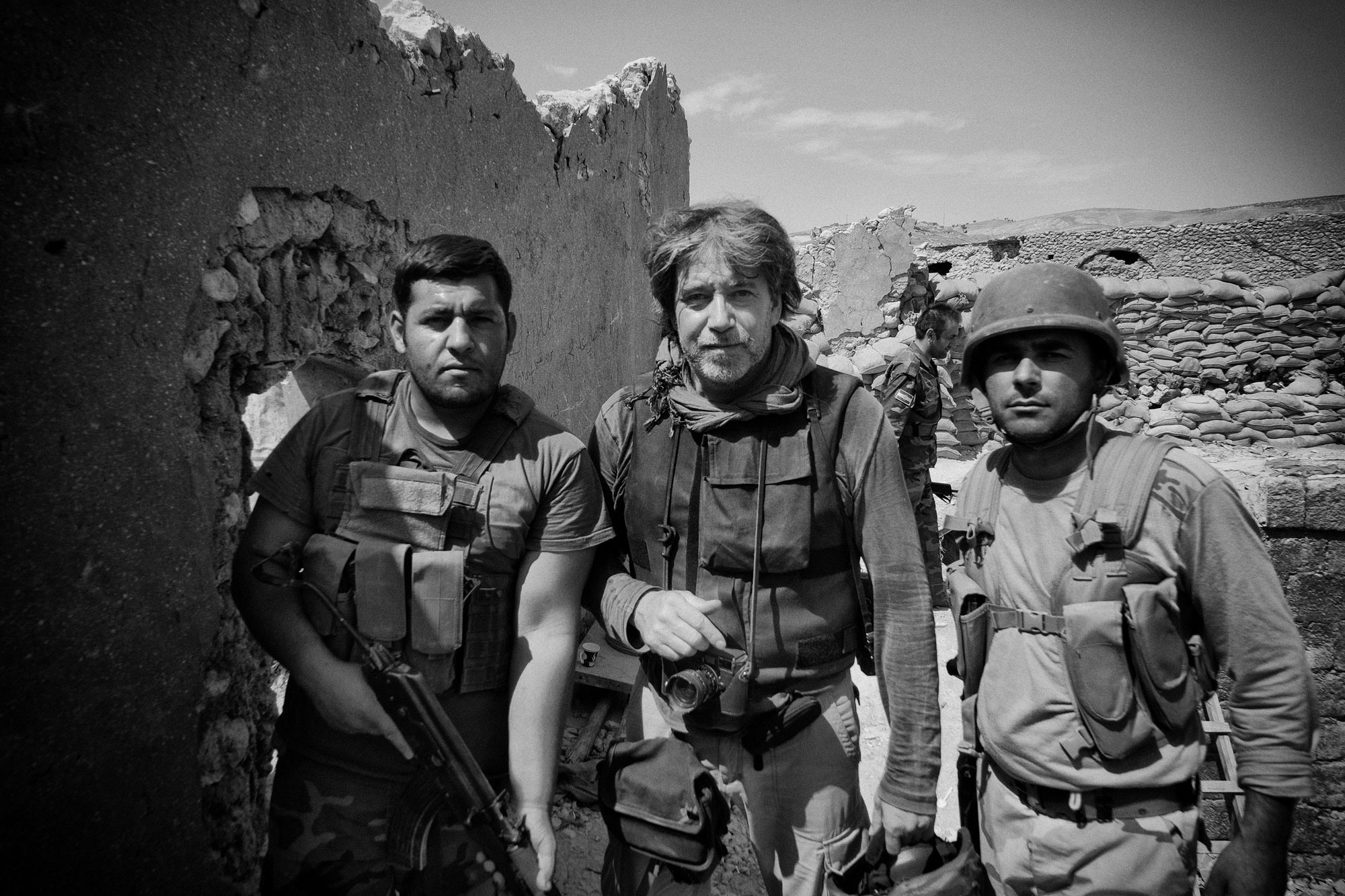 foto: © Eddy van Wessel - drie soldaten in Oosten