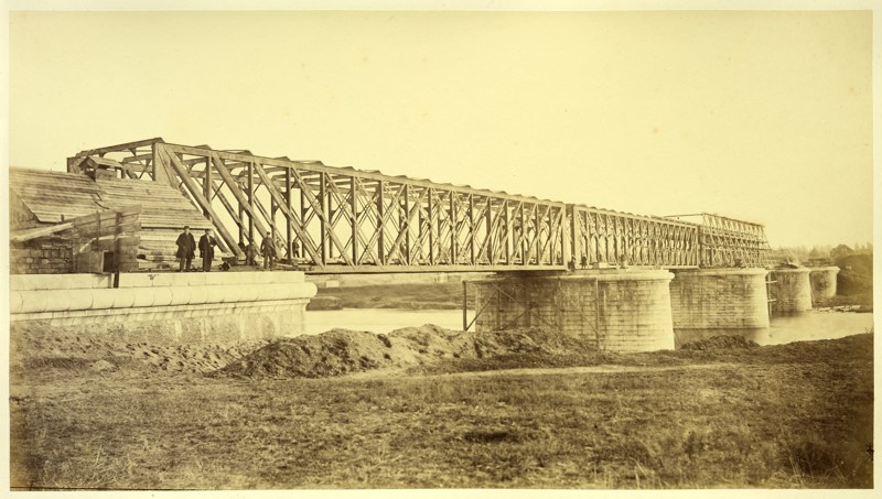 foto: © Julius Perger, Limburgs Museum - Maasbrug