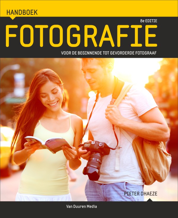 Handboek fotografie - Pieter Dhaeze, 8e editie, isbn 9789059409811.