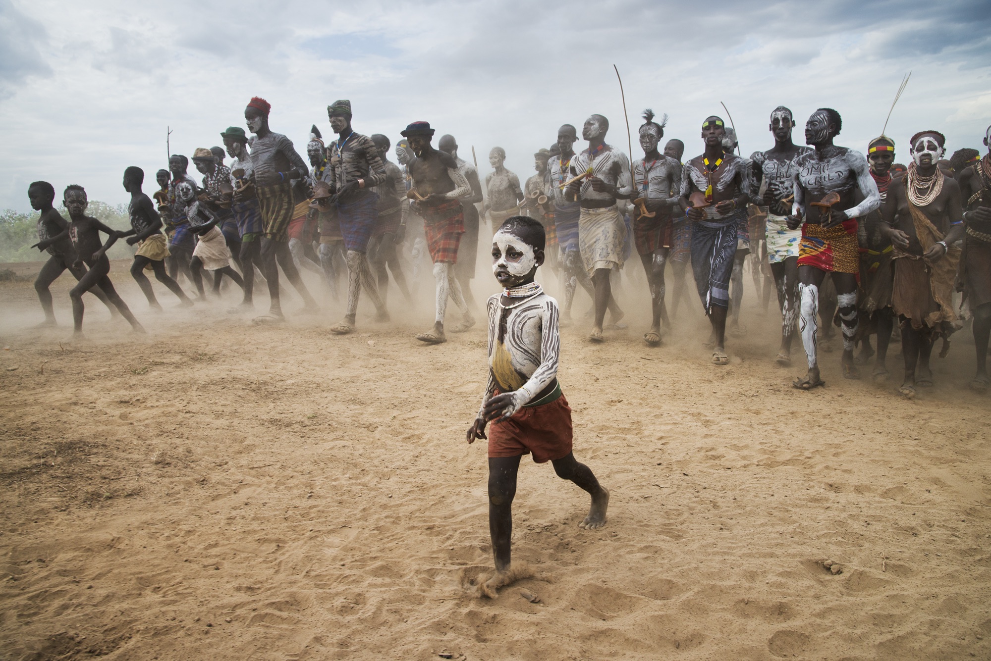 foto: © Steve McCurry - p. 348 UNSEEN Omo Valley, Ethiopia, 2012