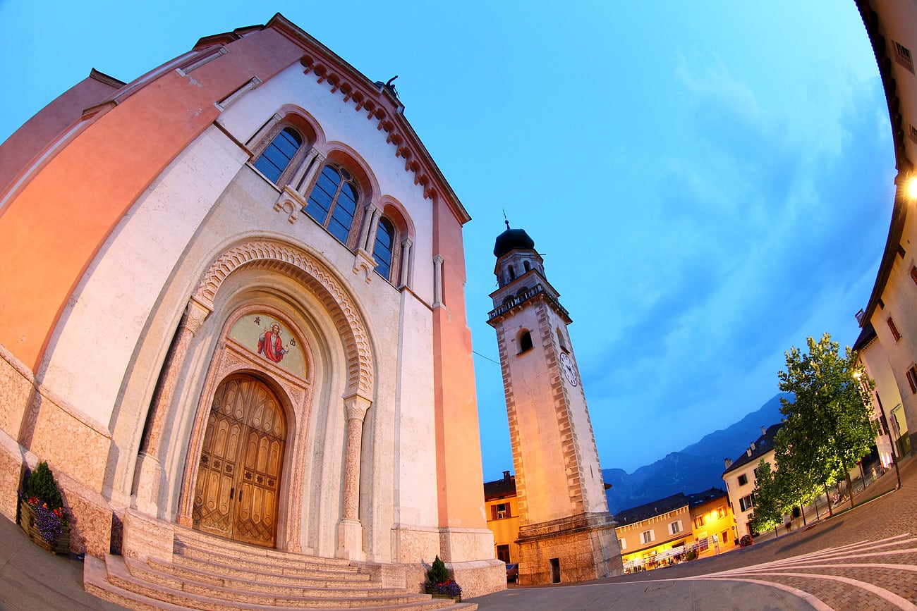foto: Wilmar Dik - kerkje met fisheye lens