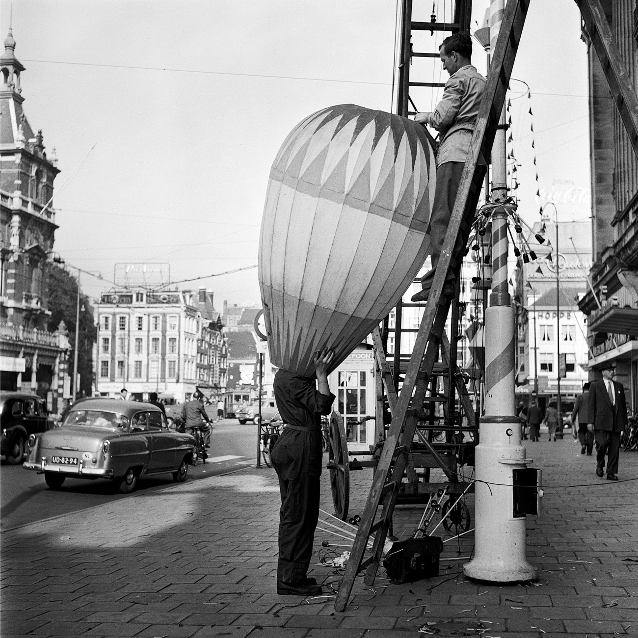 Maria Austria - Feestverlichting Leidseplein, 1956