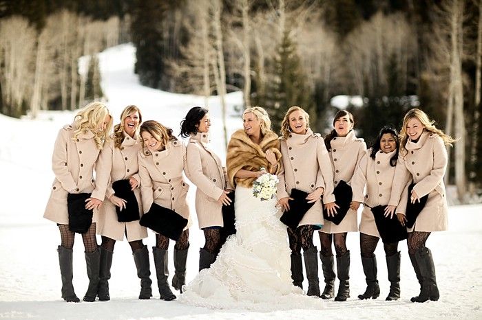 bridesmaids wearing tan peaco