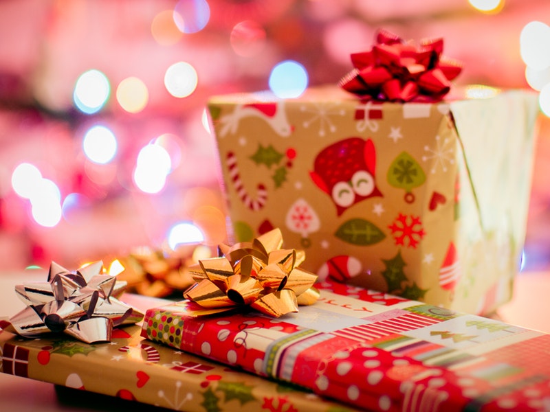 wrapped christmas presents