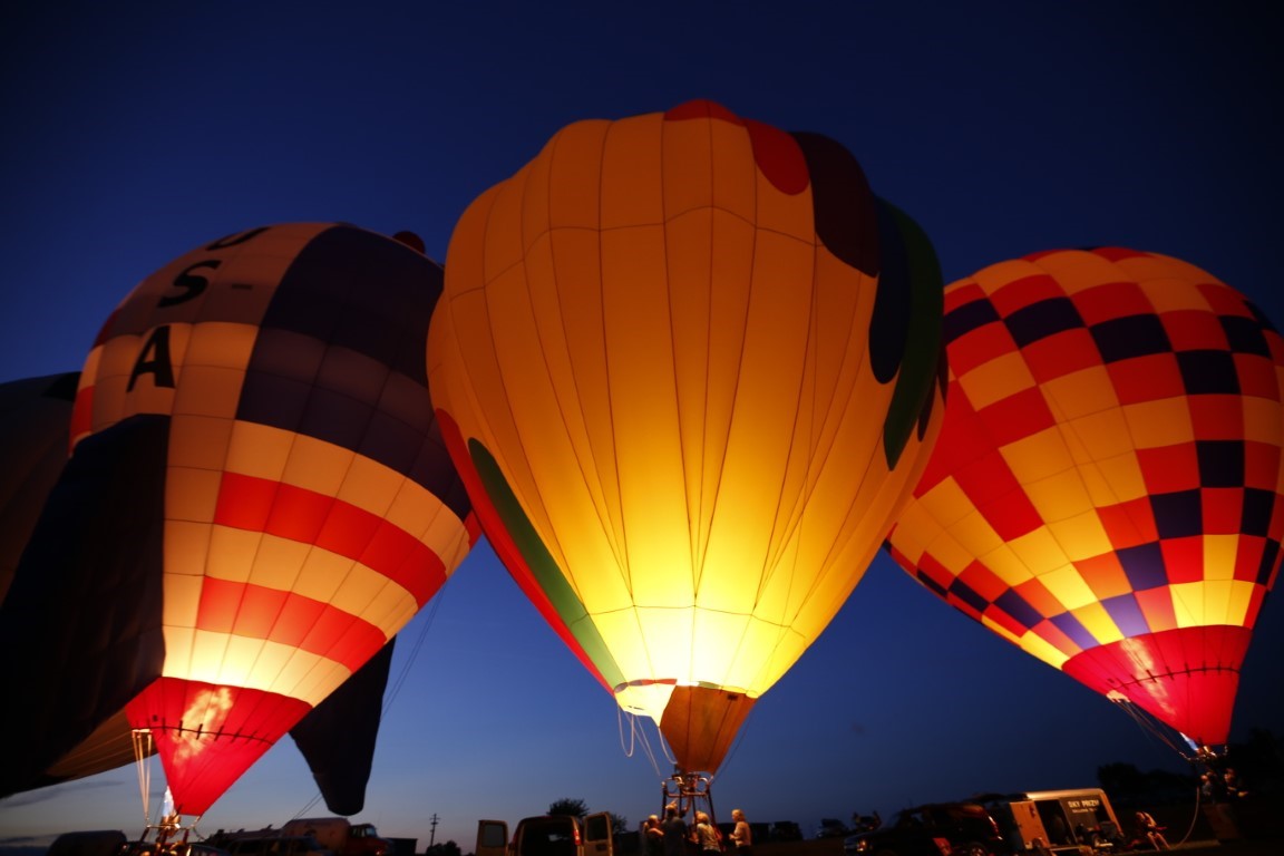 Nearby Marysville has an annual balloon festival.