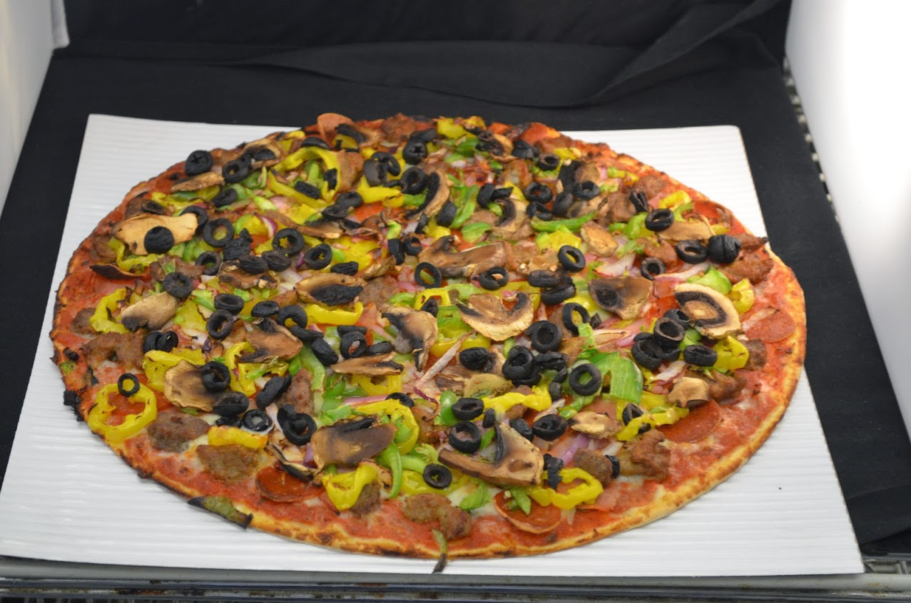 Photo of veggie pizza from Zero's Pizza