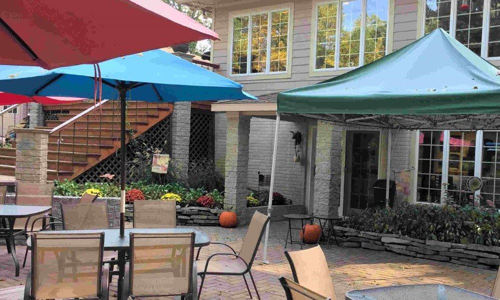 lower patio at Three Oaks Vineyard in Granville Ohio