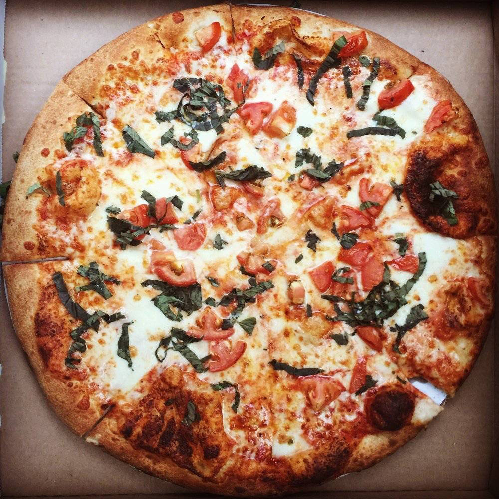 fresh margarita pizza from Brenz Pizza Co.