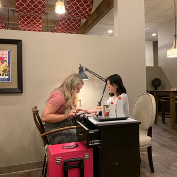 nail service