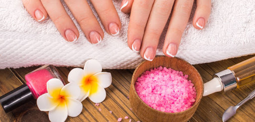 nails on towel