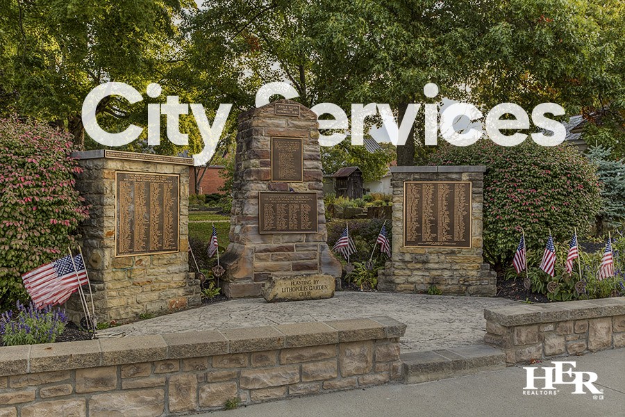 three stone displays filled with the names of veterans