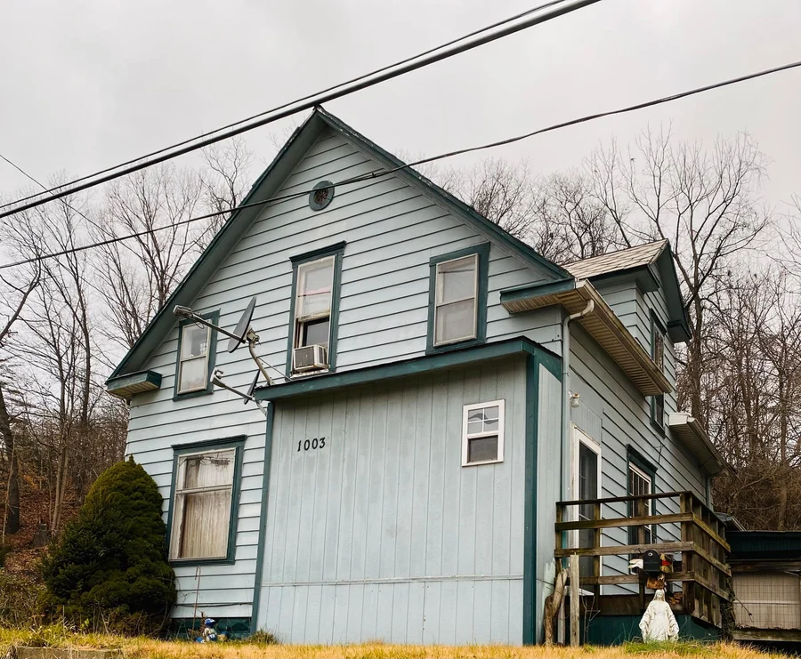 1003 SE Sugar Grove Road