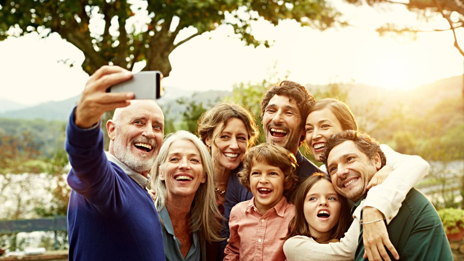 Neighbors turn to family