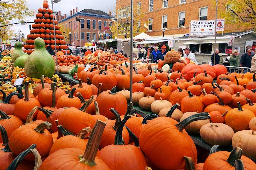 The first show was held in 1903 to bring together town and country residents and celebrate the harvest. Image courtesy of Circleville, Ohio Pumpkin Show