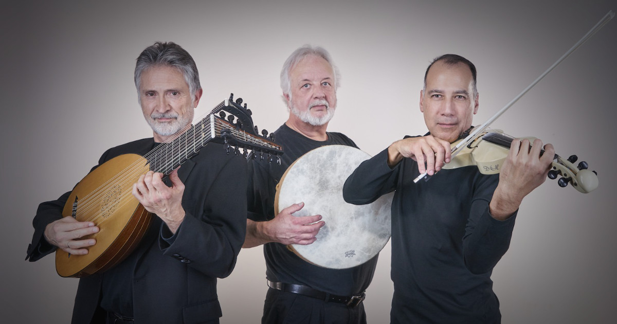 Modern Folk Music Powered by the Ancient and Versatile Lute