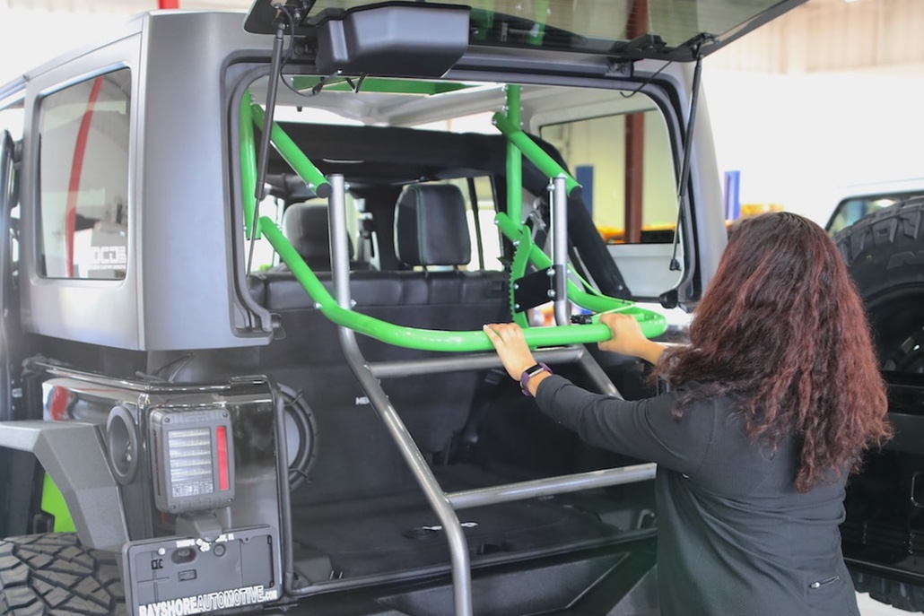 TopLift Pros Jeep Hardtop Removal Gallery