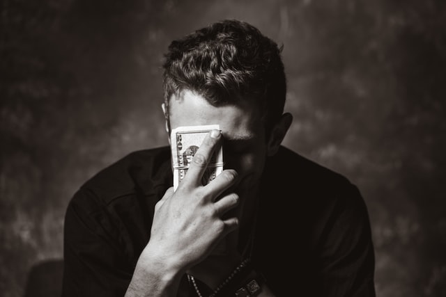 Persistent low wages linked to faster memory decline