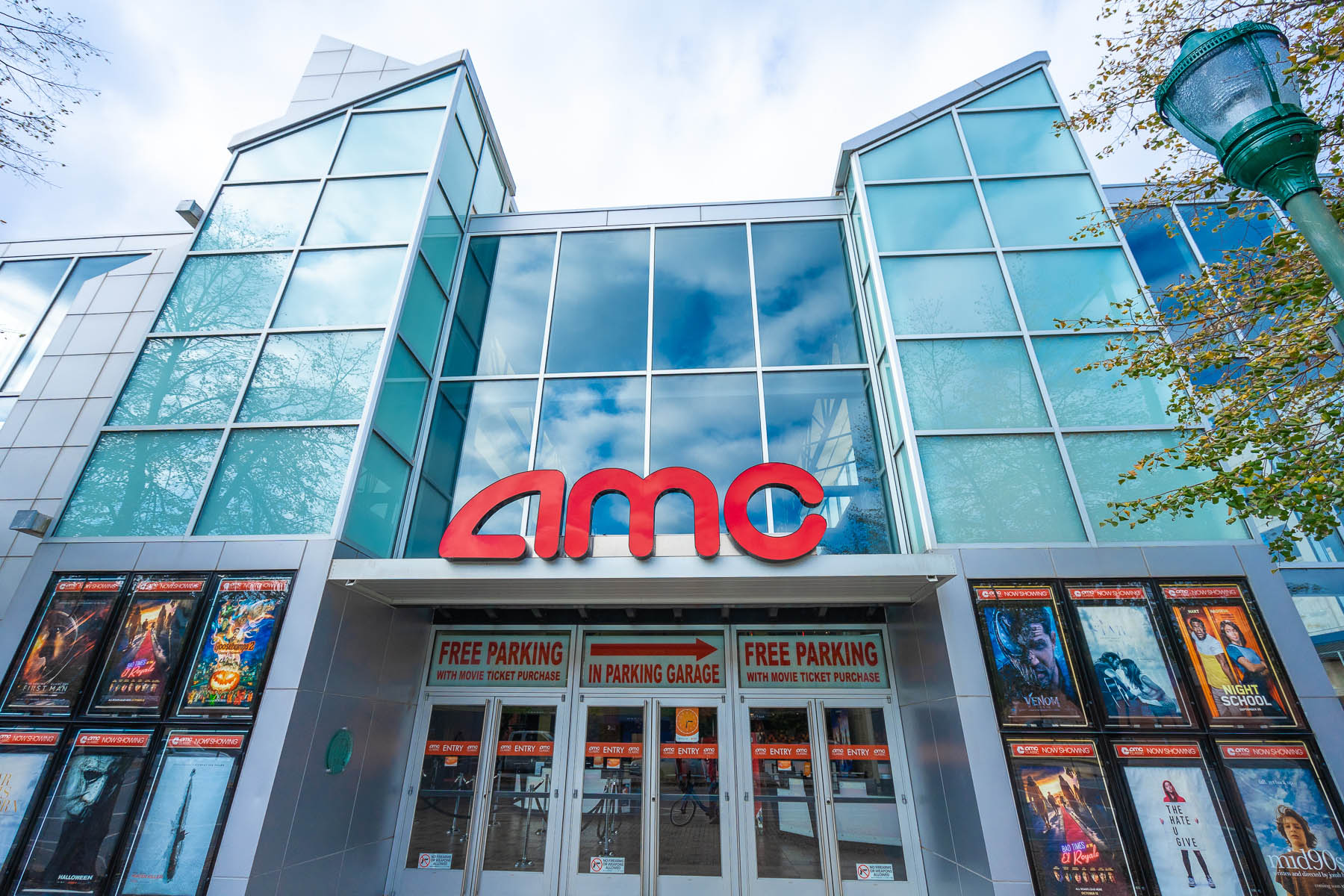 Majestic 12 Movie Theater CHA.Guide