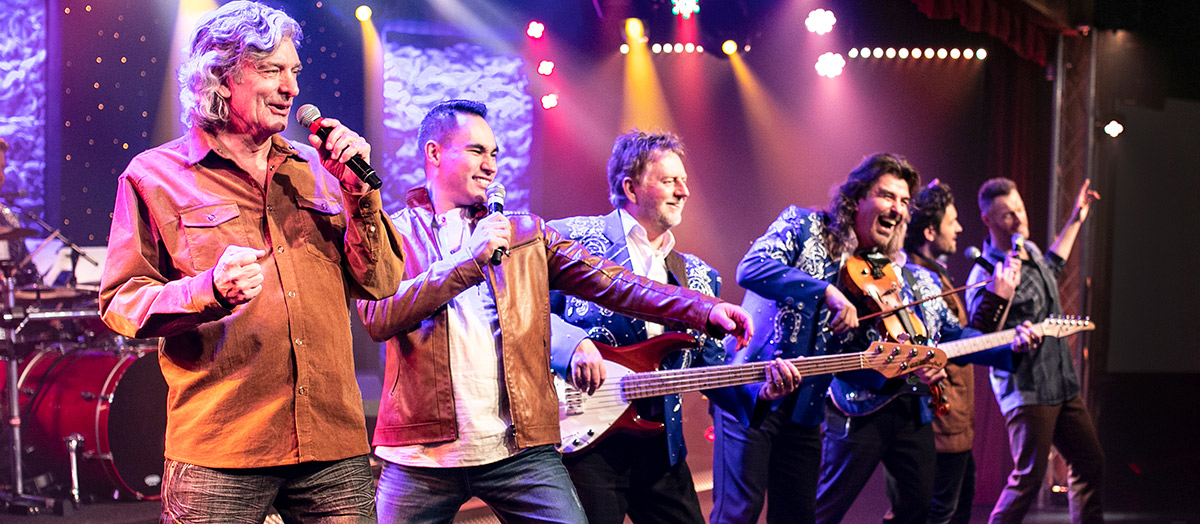 Live shows at grand country music hall branson mo