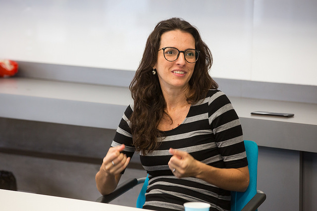 Alice Freitas cofundadora da Rede Asta no encerramento do círculo das empreendedoras para artesãs líderes