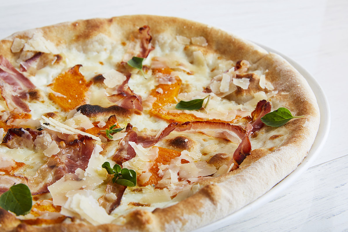 Pizza with Provolone del Monaco DOP, Pumpkin and Bacon
