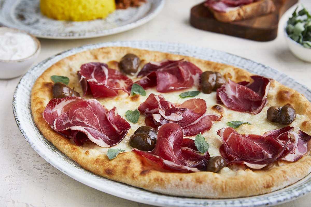 Pizza con Prosciutto di Cinghiale