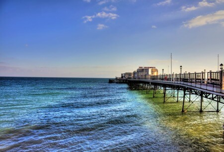 worthing pier in the summer