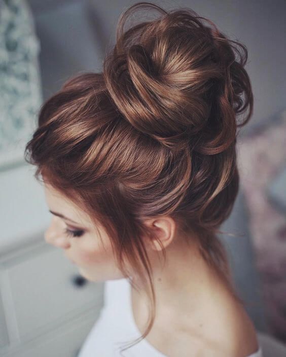 High messy bun - Fremantle hairstyling