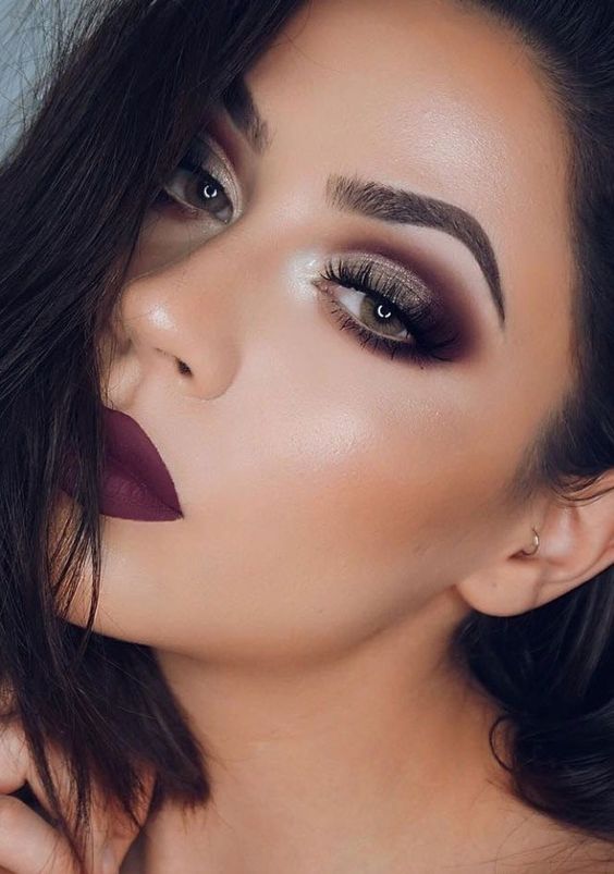 Smoky eye with dark lips - Kinks Fremantle