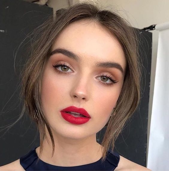 Bold red lips with minimal makeup - Kinks Fremantle