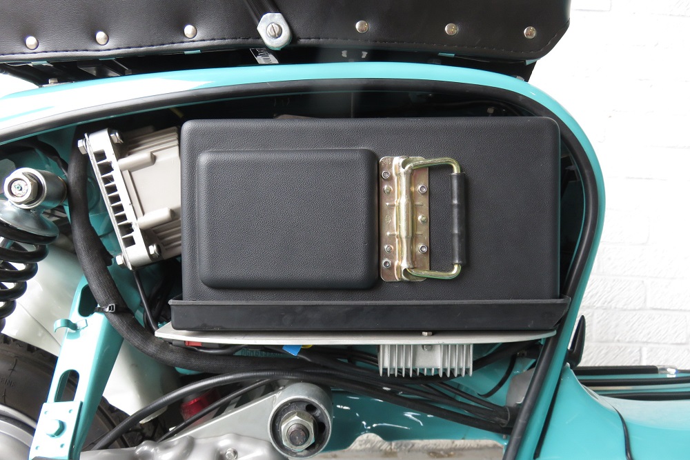 Lambretta Battery Location  - Lambretta Men�s Watch Cesare 42Mm Cognac Silver, Leather Braun, Watch