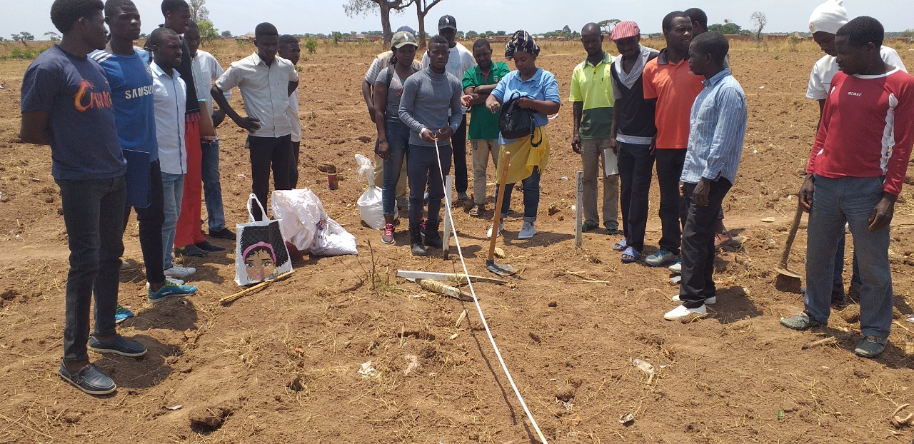 Projecto de Apoio aos Jovens Camponeses e Agricultores